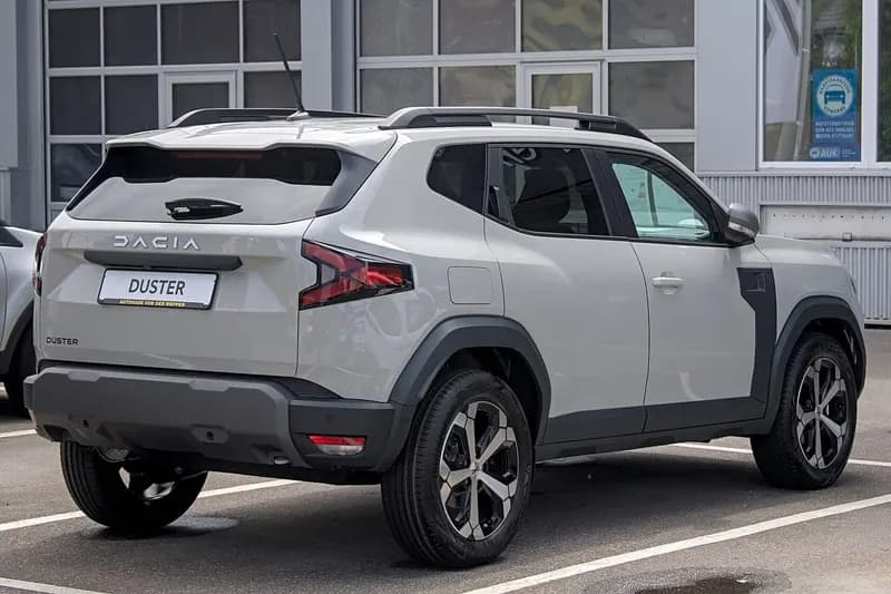 2023 Renault Duster Sportz — photo 1 of 1