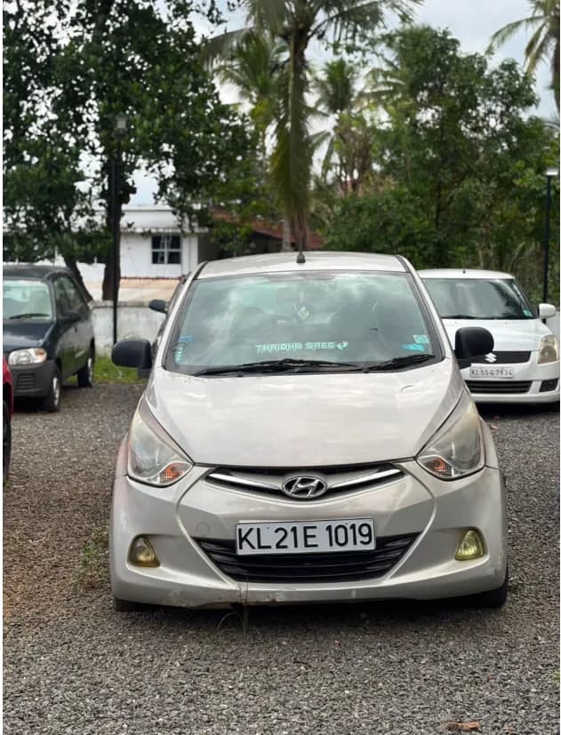 2013 Hyundai Eon MAGNA — photo 1 of 3