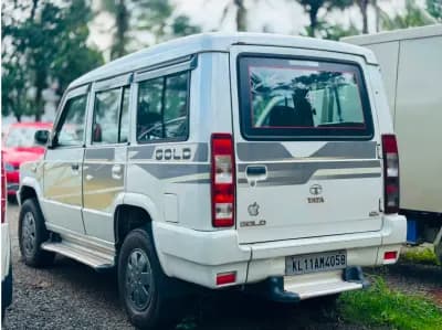 2012 Tata Motors Sumo EX — photo 3