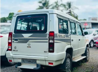2012 Tata Motors Sumo EX — photo 4