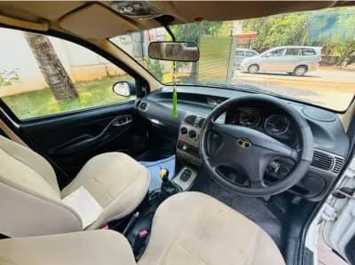 2017 Tata Motors Indigo eCS — photo 6 of 6