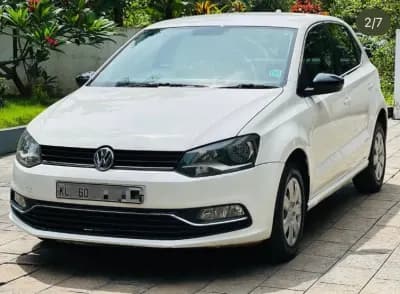 2015 Volkswagen Polo — photo 2 of 7