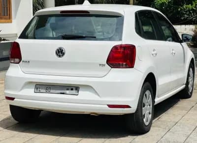 2015 Volkswagen Polo — photo 4 of 7