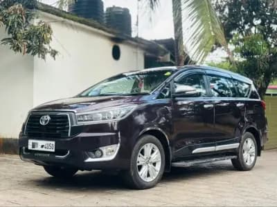 2016 Toyota Innova Crysta 2.4 Z MT in brown — photo 2 of 6