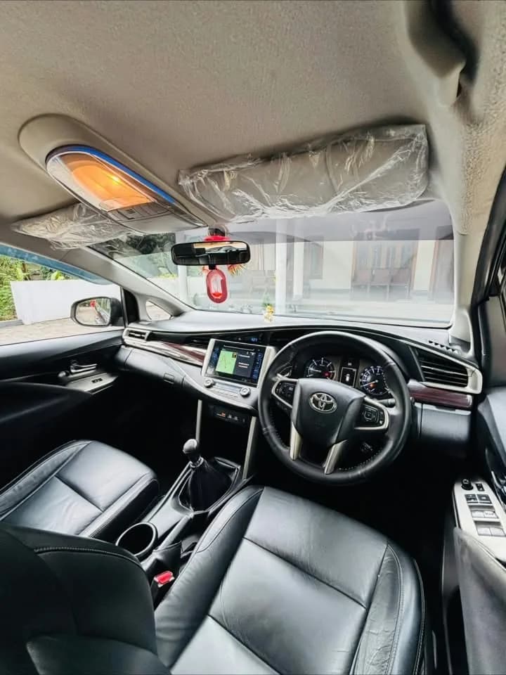 2016 Toyota Innova Crysta 2.4 Z MT in brown — photo 4 of 6