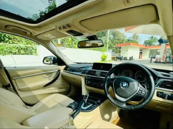 2017 BMW 3 Series 320d Luxury Line in black — photo 5 of 6