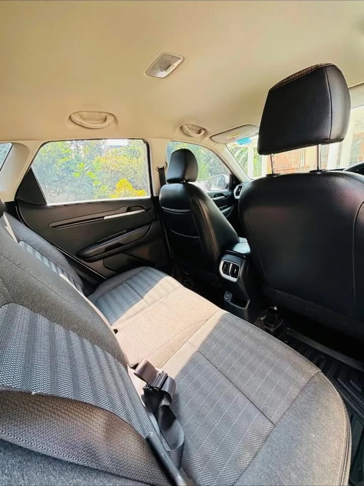 2022 Kia Sonet HTK+ in white — photo 5 of 5