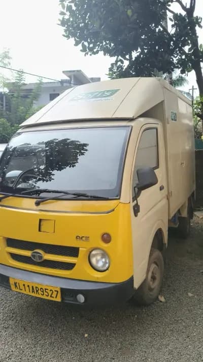 2013 Tata Motors Ace in yellow — photo 3 of 4
