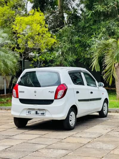2017 Maruti Suzuki Alto 800 LXi in white — photo 4 of 8