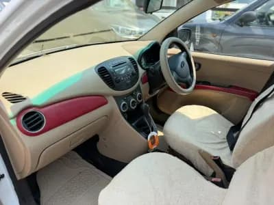 2009 Hyundai i10 Sportz in white — photo 7 of 10