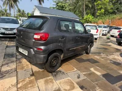 2020 Maruti Suzuki S-Presso VXi in grey — photo 5 of 10