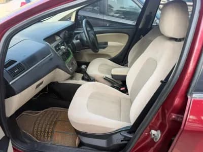 2009 Fiat Linea in maroon — photo 8 of 10