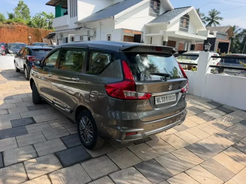 2019 Maruti Suzuki Ertiga ZXi Plus Smart Hybrid in grey — photo 3 of 10