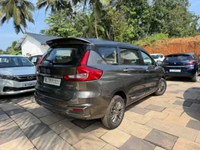 2019 Maruti Suzuki Ertiga ZXi Plus Smart Hybrid in grey — photo 4 of 10