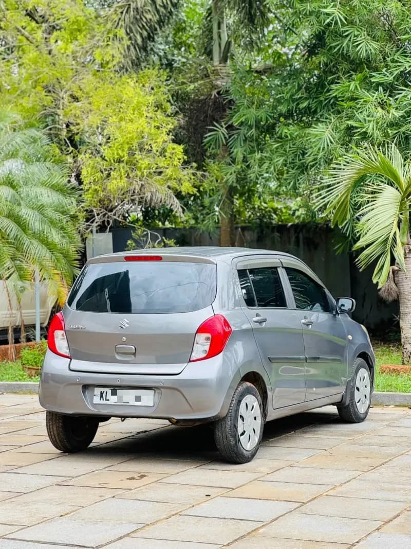 2020 Maruti Suzuki Celerio VXi AMT in grey — photo 4 of 6