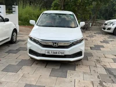 2020 Honda Amaze E in white — photo 2 of 10