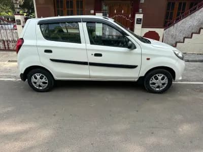 2016 Maruti Suzuki Alto 800 LXi in white — photo 2 of 6