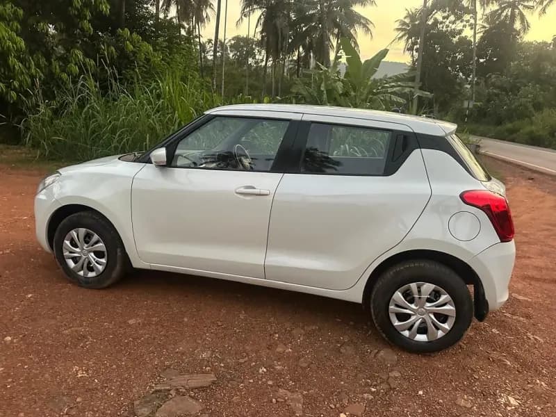 2020 Maruti Suzuki Swift VXi in white for sale in Iritty, Kannur