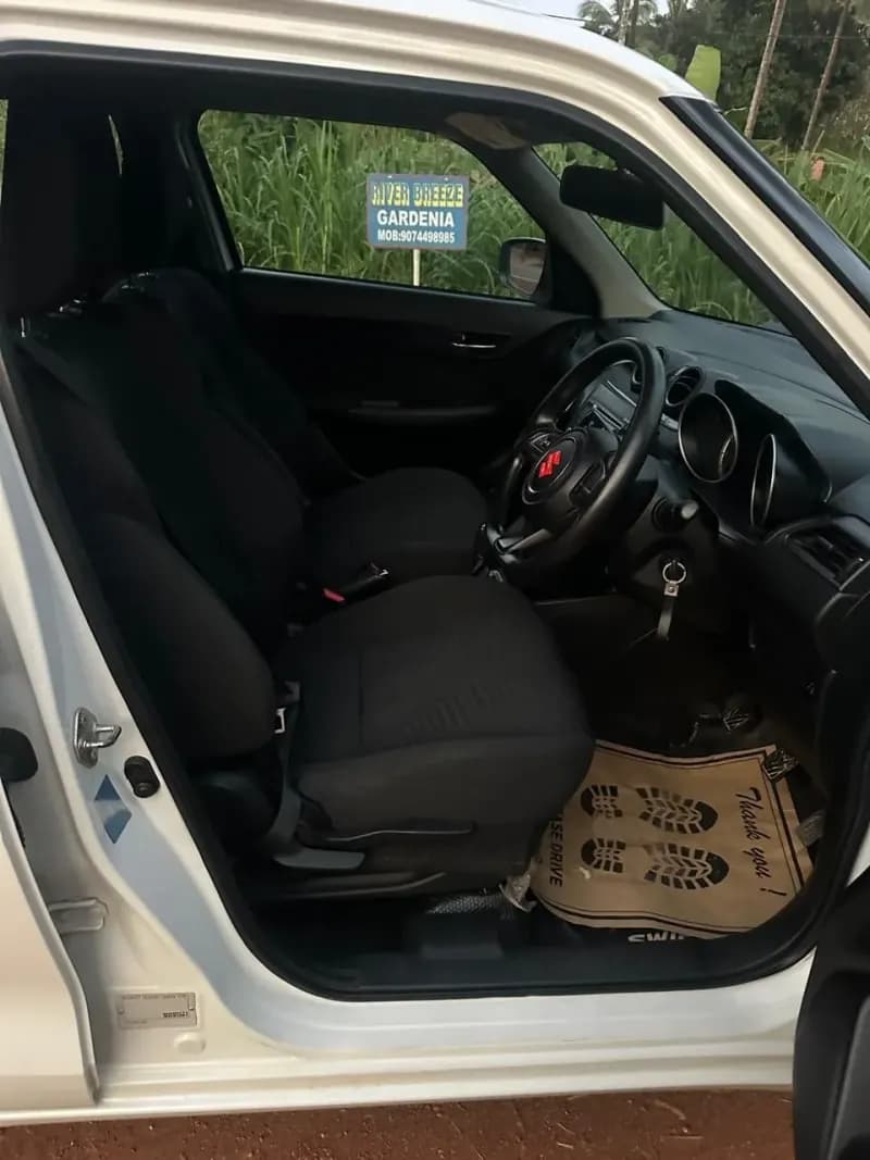 2020 Maruti Suzuki Swift VXi in white — photo 4 of 4
