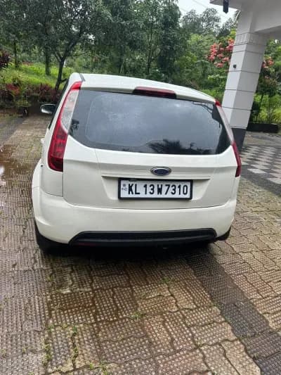2011 Ford Figo in white — photo 4 of 4