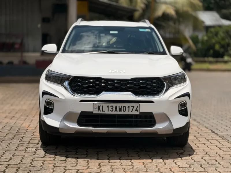 2023 Kia Sonet Htk plus in white for sale in Iritty, Kannur
