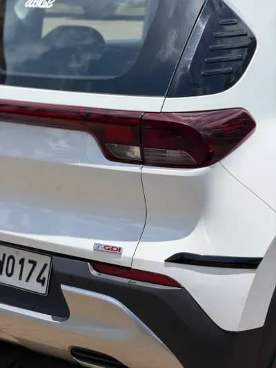 2023 Kia Sonet Htk plus in white — photo 5 of 10