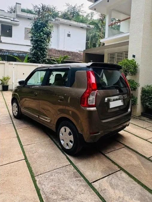 2019 Maruti Suzuki Wagon R ZXi petrol in brown, rear three-quarter view – Car City, Mattanur, Kannur