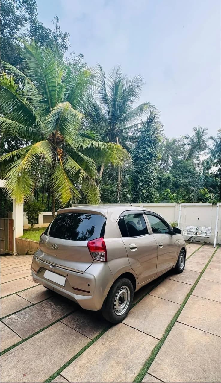 2019 Hyundai Santro Magna AMT petrol in gold, rear three-quarter view – Car City, Mattanur, Kannur