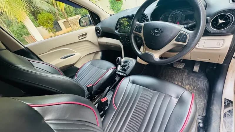 2019 Hyundai Santro Magna AMT petrol in gold, dashboard and AMT gear lever – Car City, Mattanur, Kannur