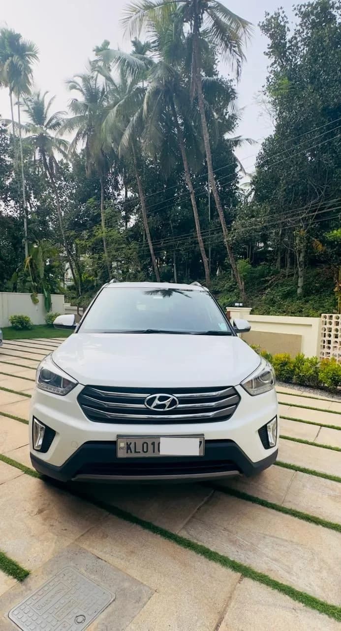 2017 Hyundai Creta SX(O) 1.6 CRDi diesel in white, front view – Car City, Mattanur, Kannur