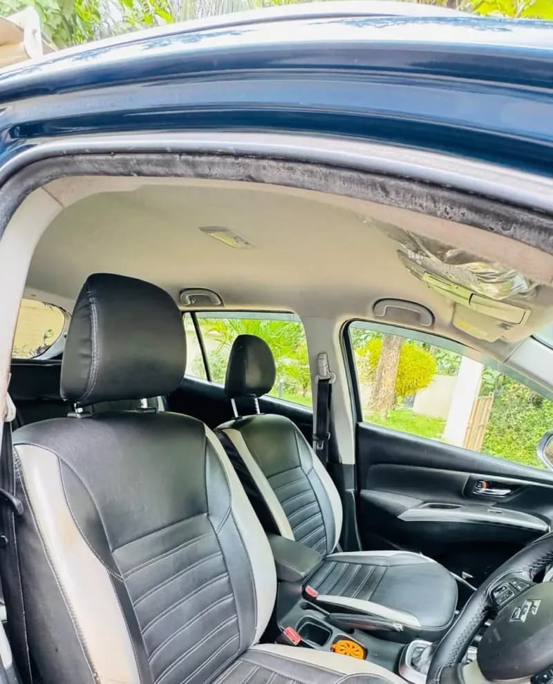 2018 Maruti Suzuki S-Cross Zeta Smart Hybrid diesel in blue, front seats – Car City, Mattanur, Kannur