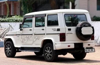 2017 Mahindra Bolero Zlx in white — photo 5 of 8