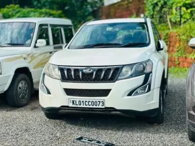 2017 Mahindra XUV500 W10 for sale in Uliyil, Kannur